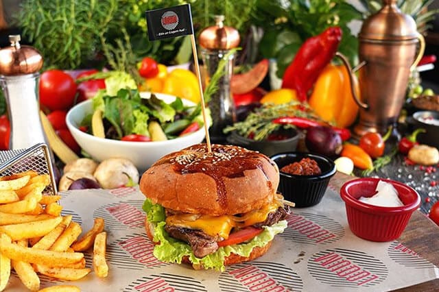 LOQUM KLASİK BURGER
